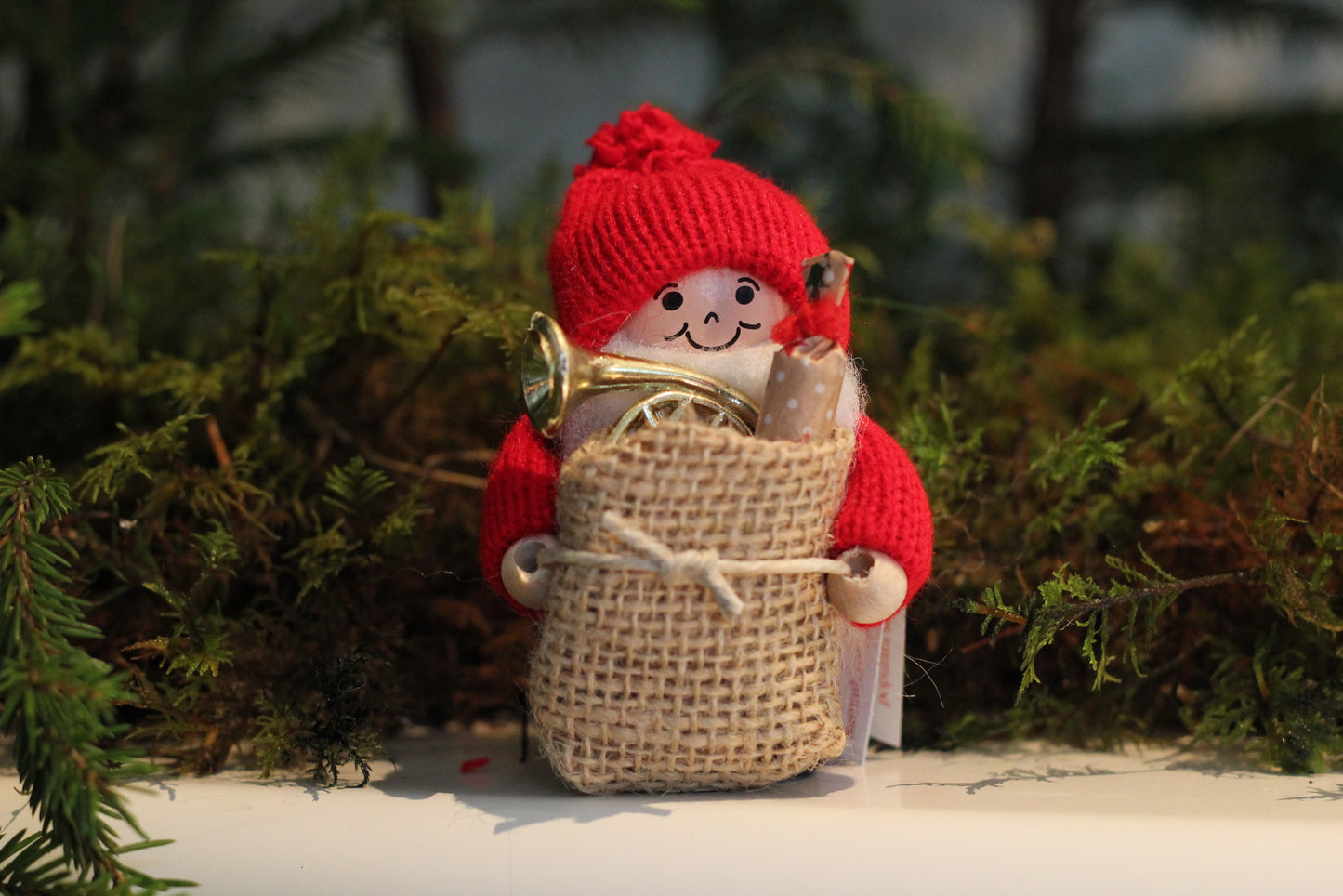 Tomte med julklappssäck